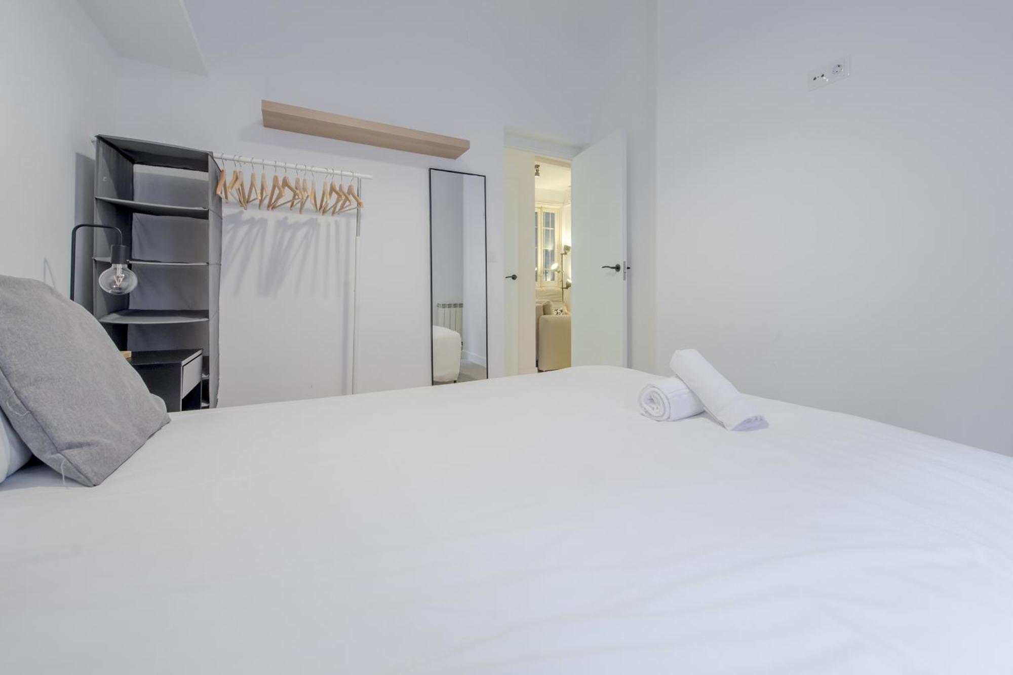 Premium Apt Para 9Pax En Calle Olmo - Centro De Madrid E1 Esterno foto