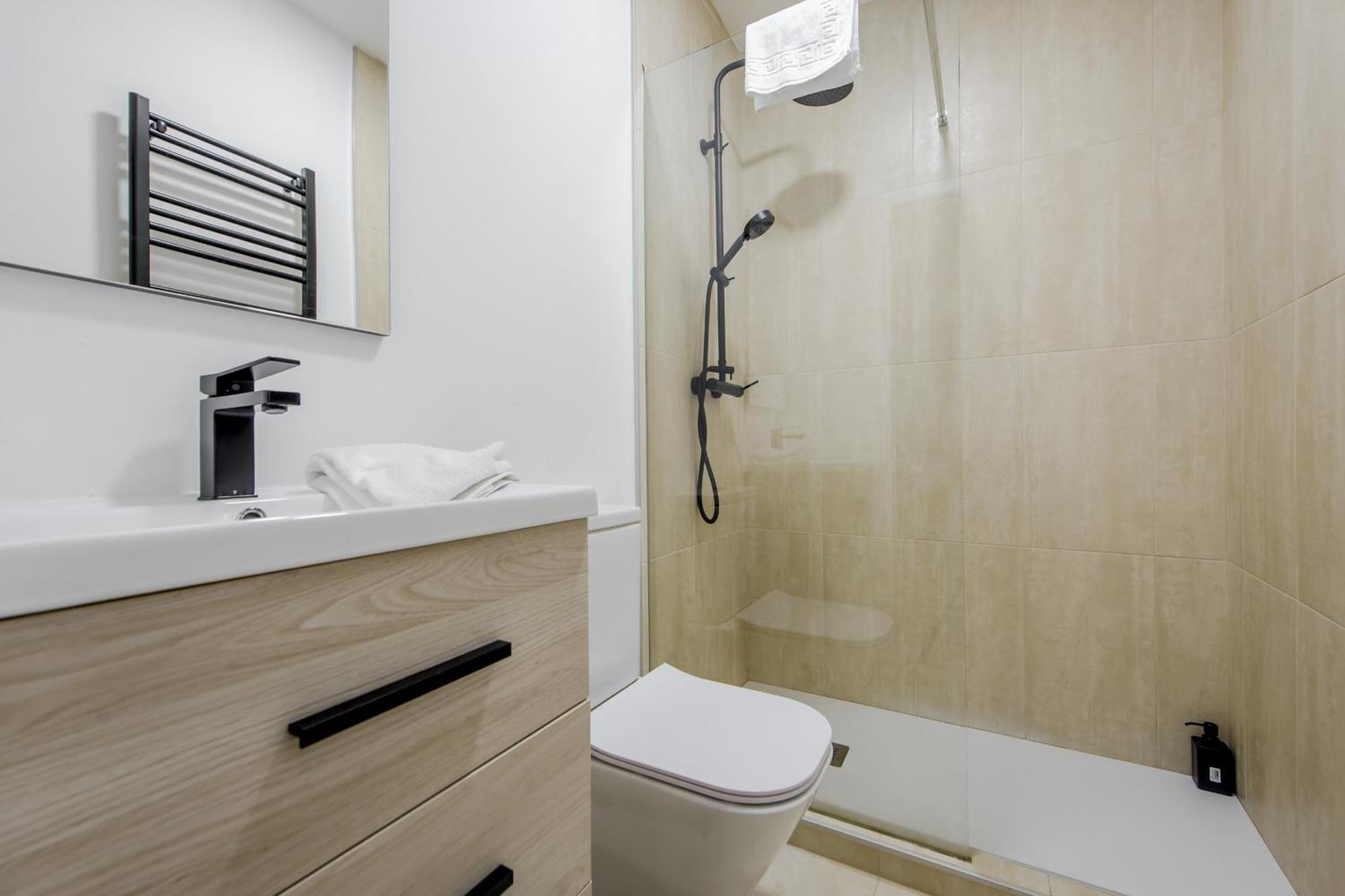 Premium Apt Para 9Pax En Calle Olmo - Centro De Madrid E1 Esterno foto